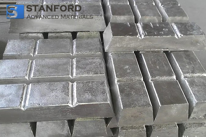 Aluminum cobalt master alloy
